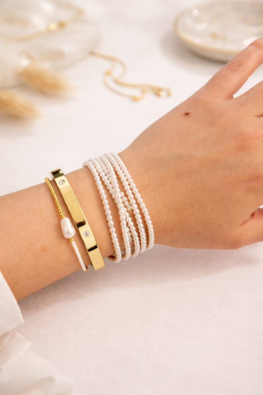 Elegant Pearl & Gold Adjustable Bracelet