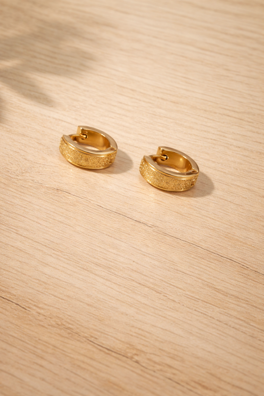Luxe Spark Gold Huggies