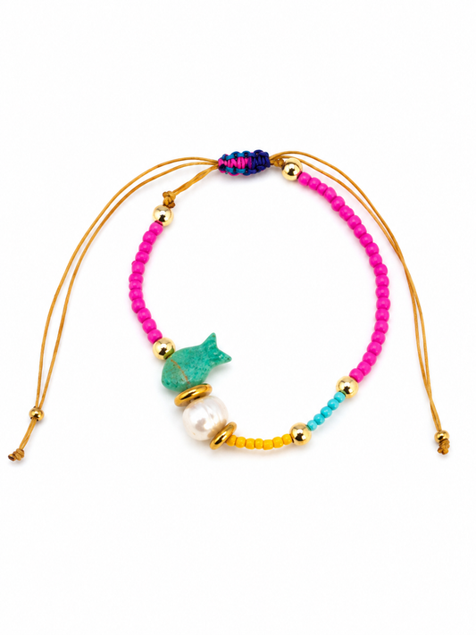 Fish & Natural Pearl Adjustable Bracelet – Handmade Beaded Bracelet for Women