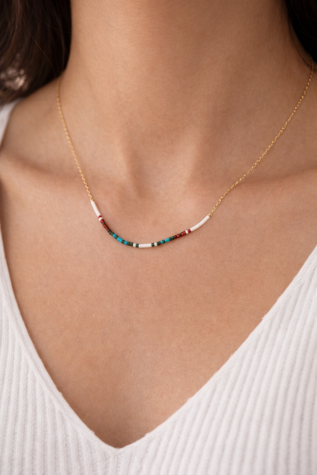 Colorful Beaded Gold Necklace – Minimal Boho Style