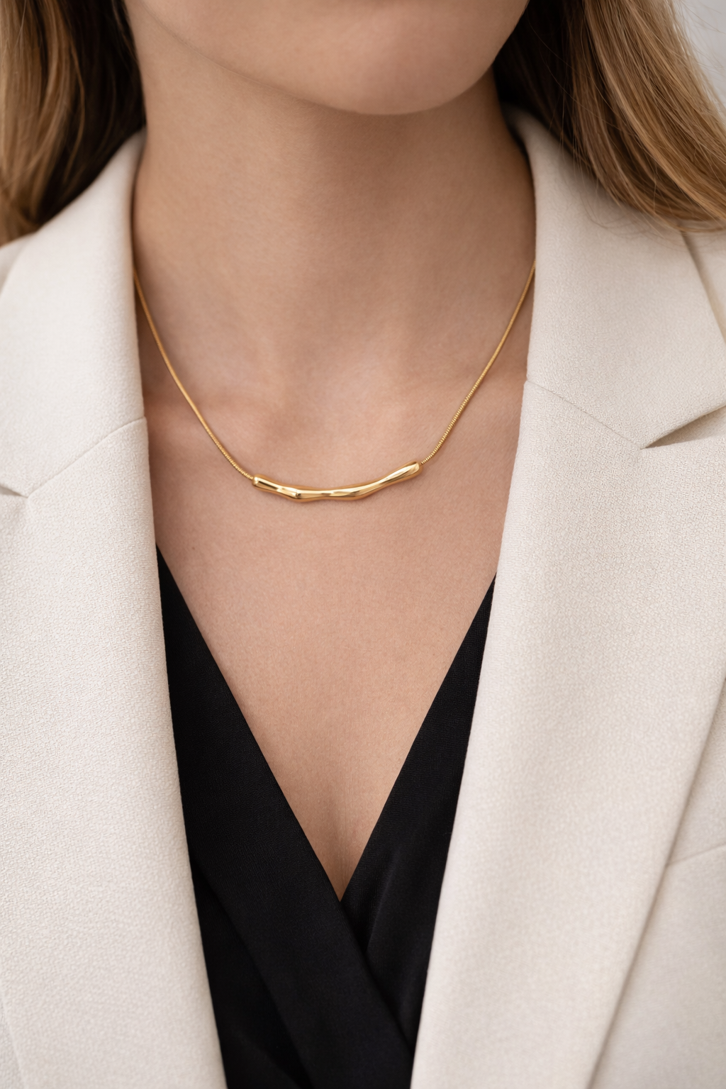 Elegant Gold Minimalist Necklace